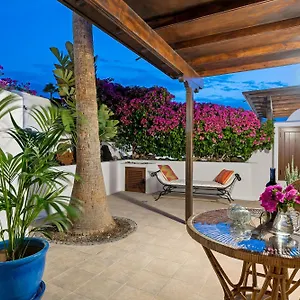 Munay , Puerto del Carmen (Lanzarote) Spanje